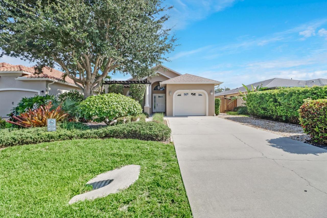 Cozy Beach House - 5 Minutes From Vanderbilt Beach North North Naples Exterior foto